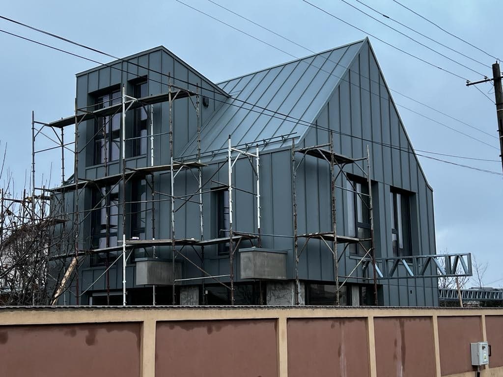 Fatada si invelitoare aluminiu prevopsit Aghate Grey